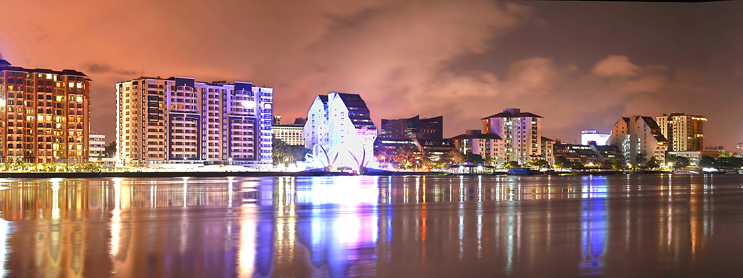 Marine Drive, Kochi, at night